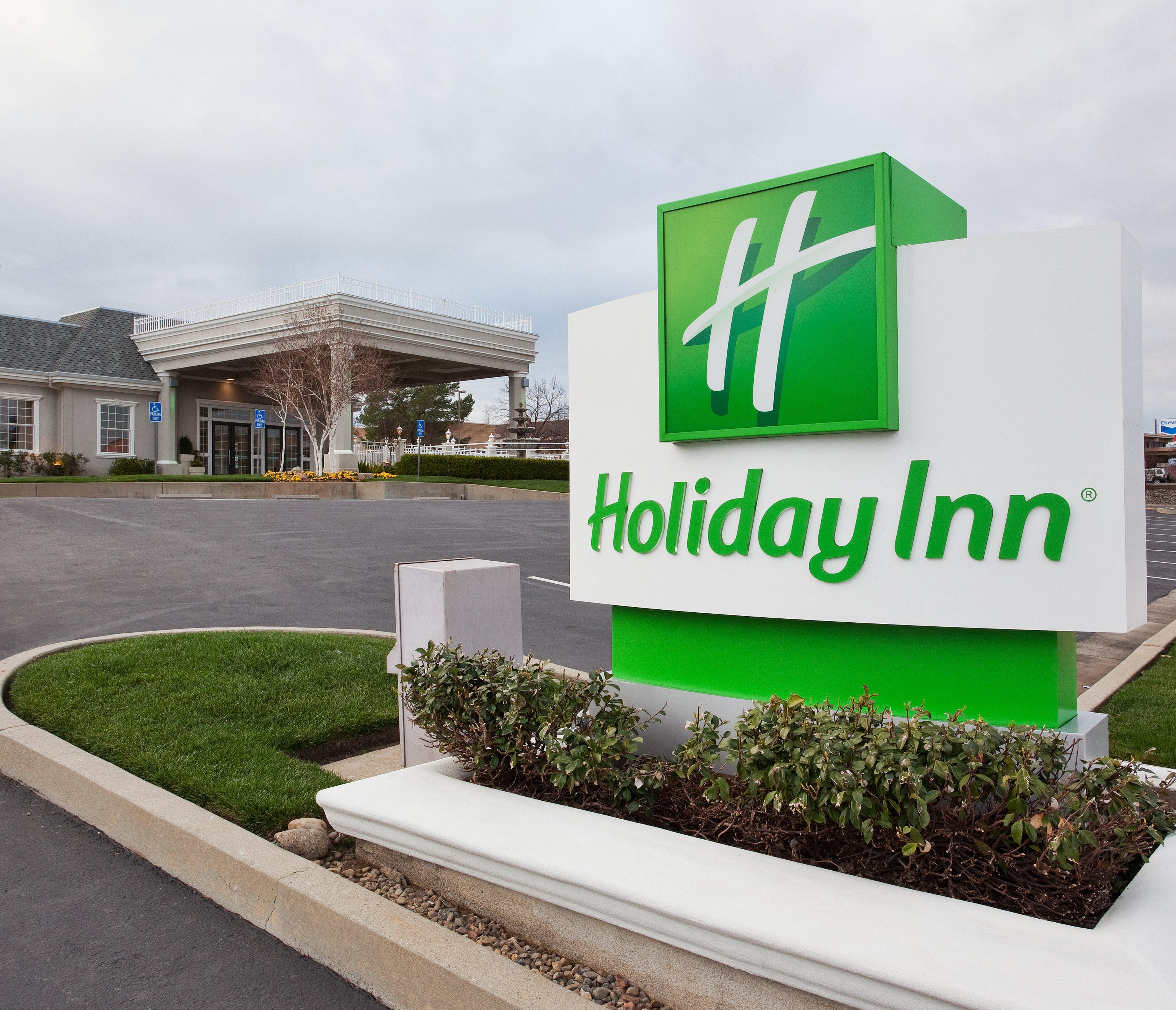 Holiday Inn Redding, An Ihg Hotel Exterior photo